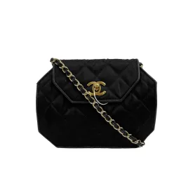 Chanel Vintage 90's Quilted Octagon CC Shoulder Black Excellent Handbag