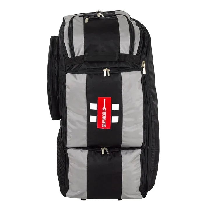 Gray Nicolls Players Wheelie Duffle Bag