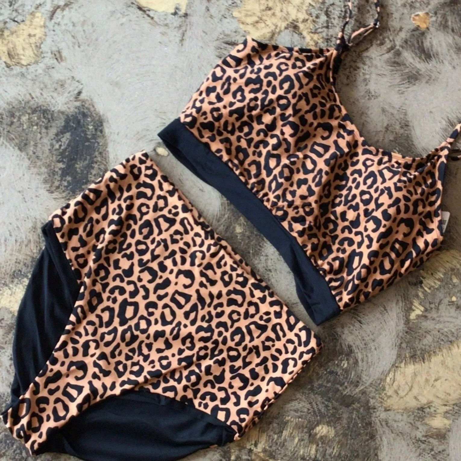 Lounger Leopard Top