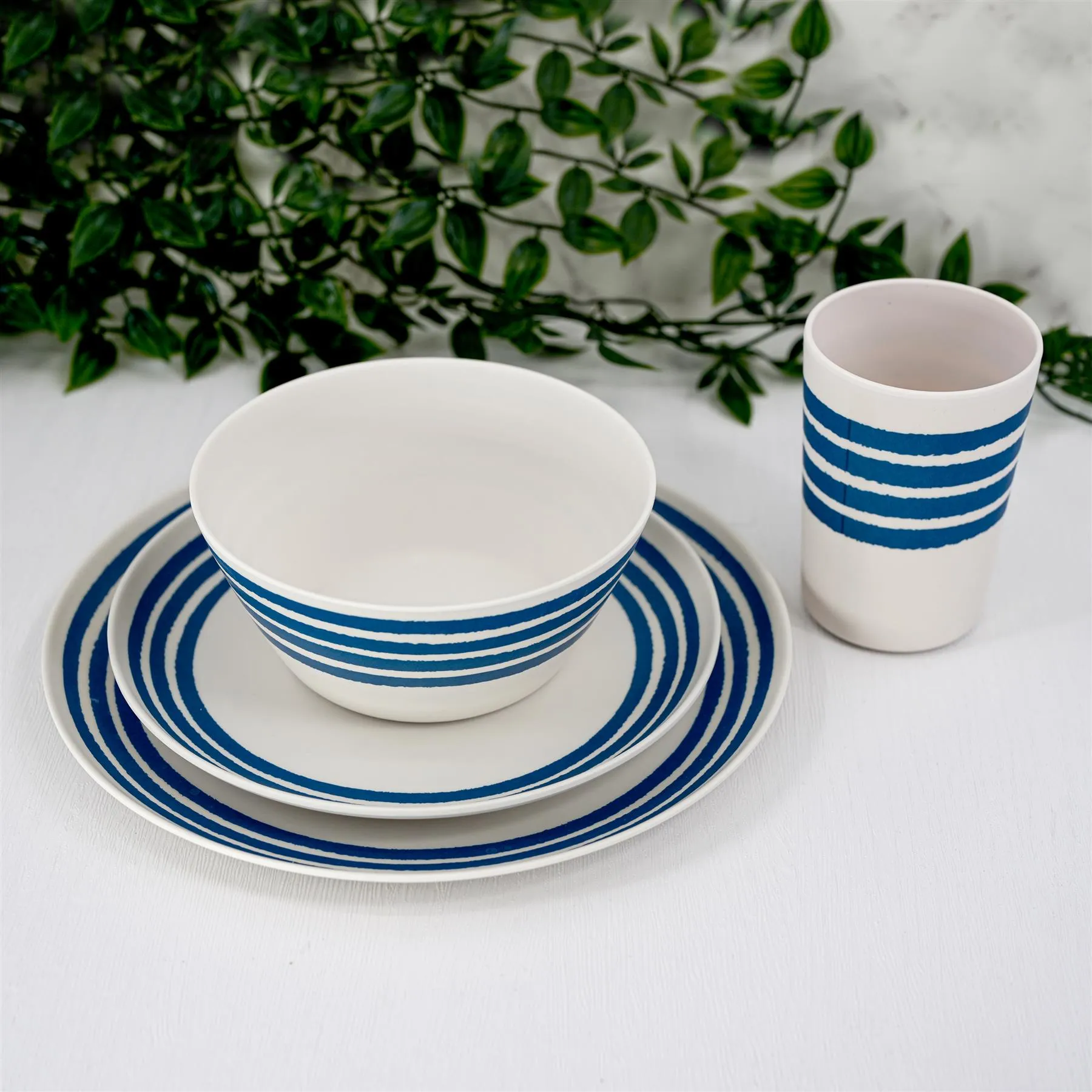 Melamine Camping Dinner Set For Four 16 Pieces